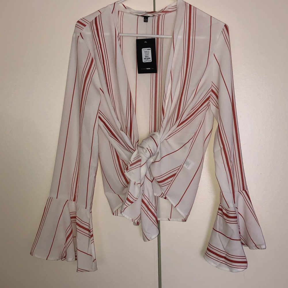NWT BELL SLEEVE TIE TOP